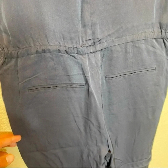 Theory Silk Jumpsuit size 0 -FINAL - Picture 10 of 10